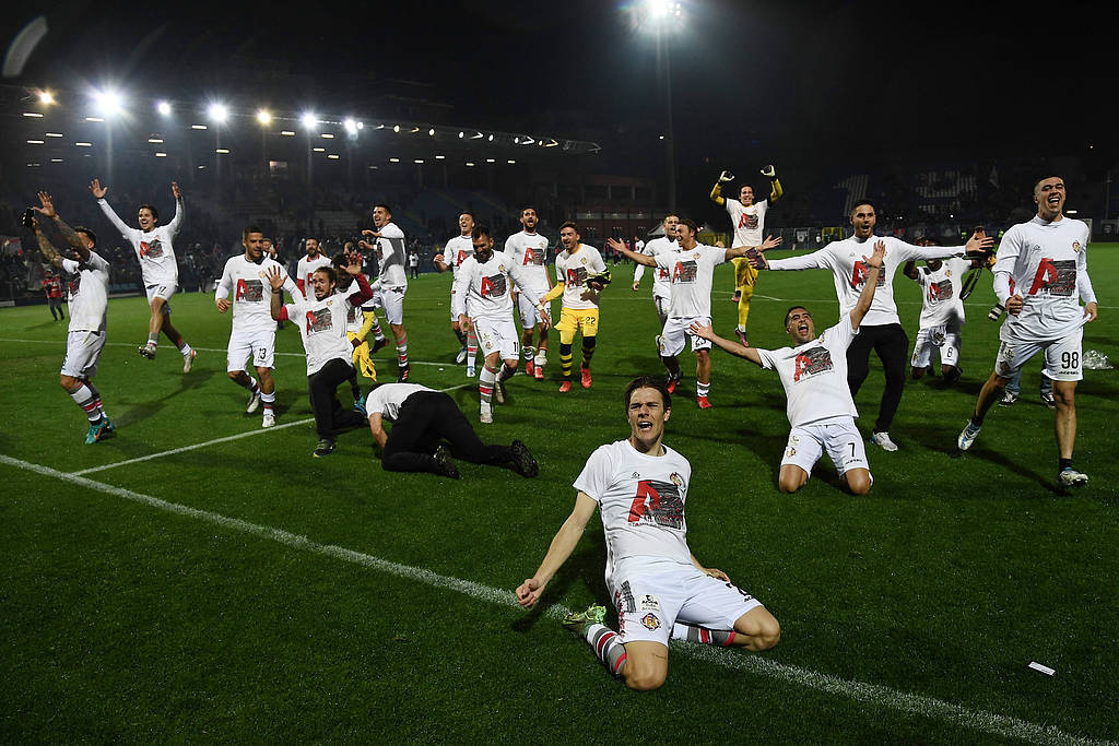 aoa体育官网-包含佛罗伦萨在主场遭遇桑普多利亚逼平的词条