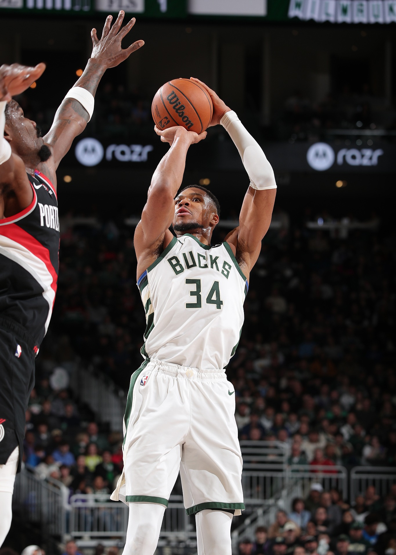 开拓者击败鹈鹕,利拉德30分 开拓者击败鹈鹕,利拉德30分