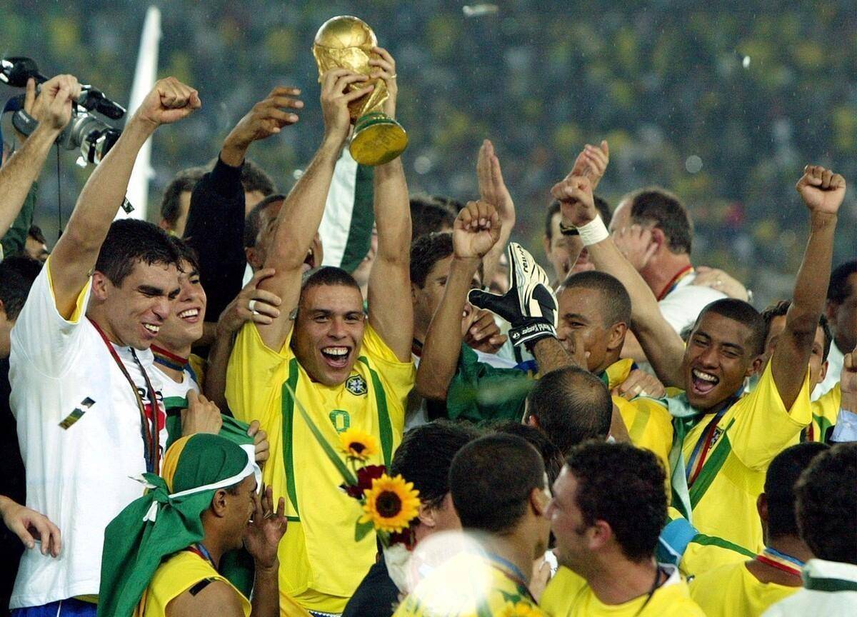 德国队在对阵巴西的比赛中夺得胜利 德国队在对阵巴西的比赛中夺得胜利