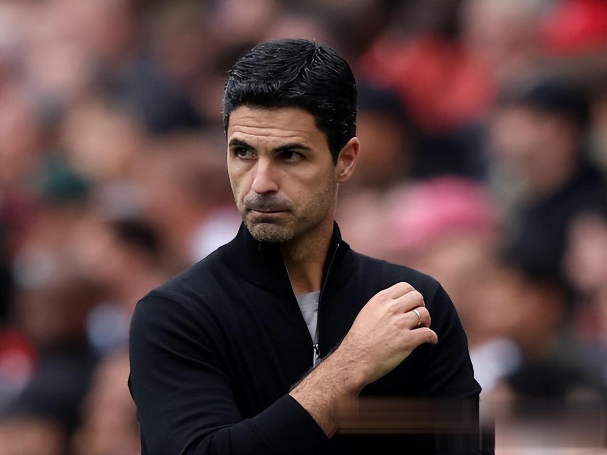 aoa体育馆-包含阿森纳后卫脱离伤病，健康复出的词条